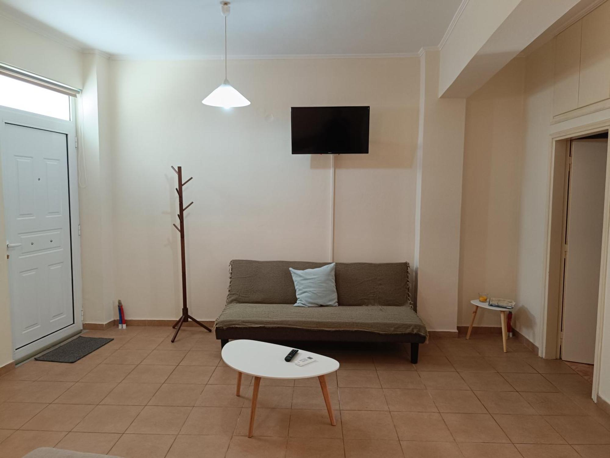 Apartment διατίθεται γκαρσονιέρα